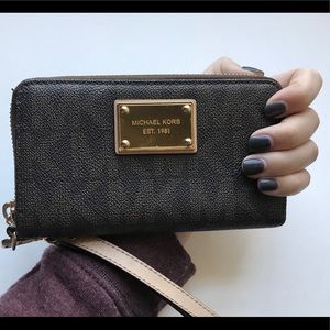 MK MICHAEL KORS WALLET